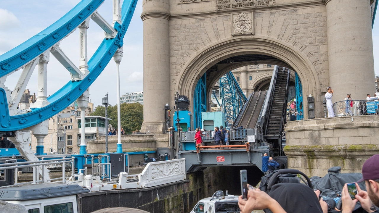 Life Around Tower Bridge: Neighbourhoods, Eats, and London Vibes